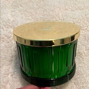 Elegant Green and Gold Candle